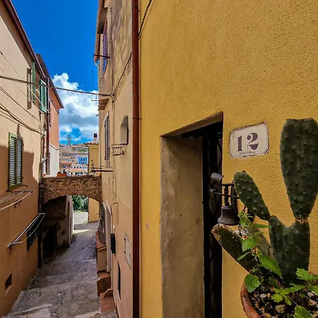 Il Borgo 5 *